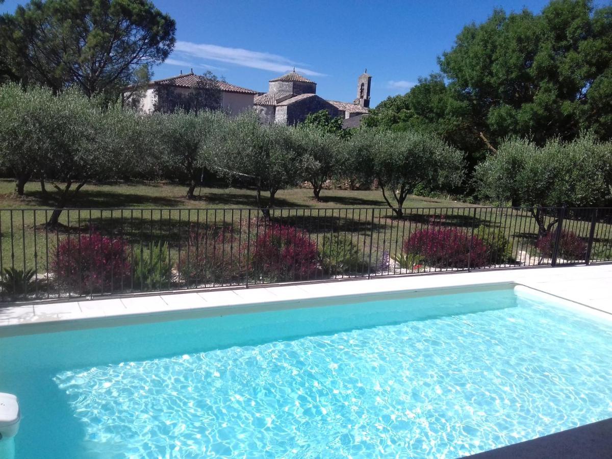 La Clastre Location D'Un Studio Avec Piscine Et Clim Pres D'Uzes Bourdic Exterior foto